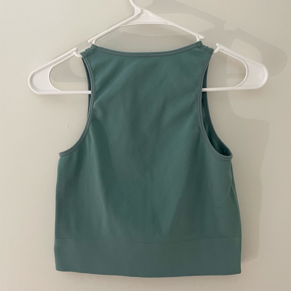 J.O & Co Green Ribbed Performance Top Size S/M - Picture 3 of 4